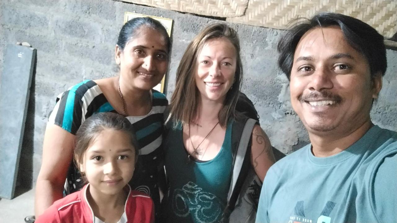 Funky Monkey Home Stay Хампи Екстериор снимка