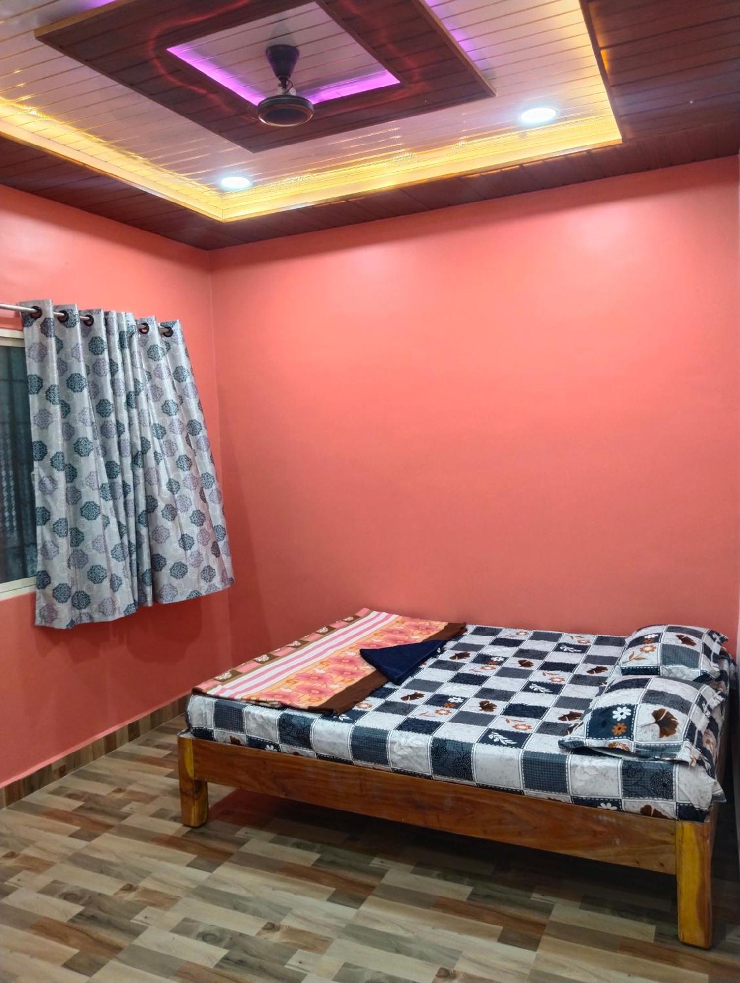 Funky Monkey Home Stay Хампи Екстериор снимка