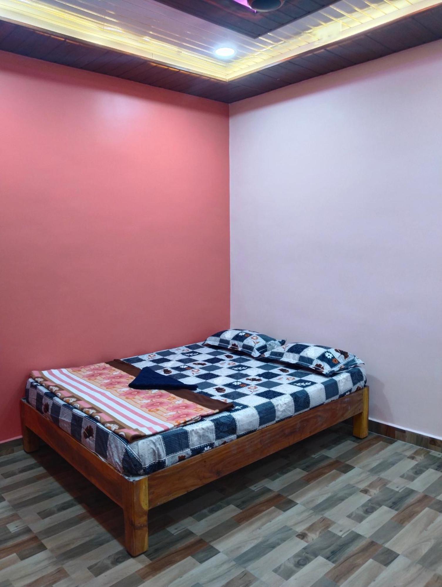 Funky Monkey Home Stay Хампи Екстериор снимка