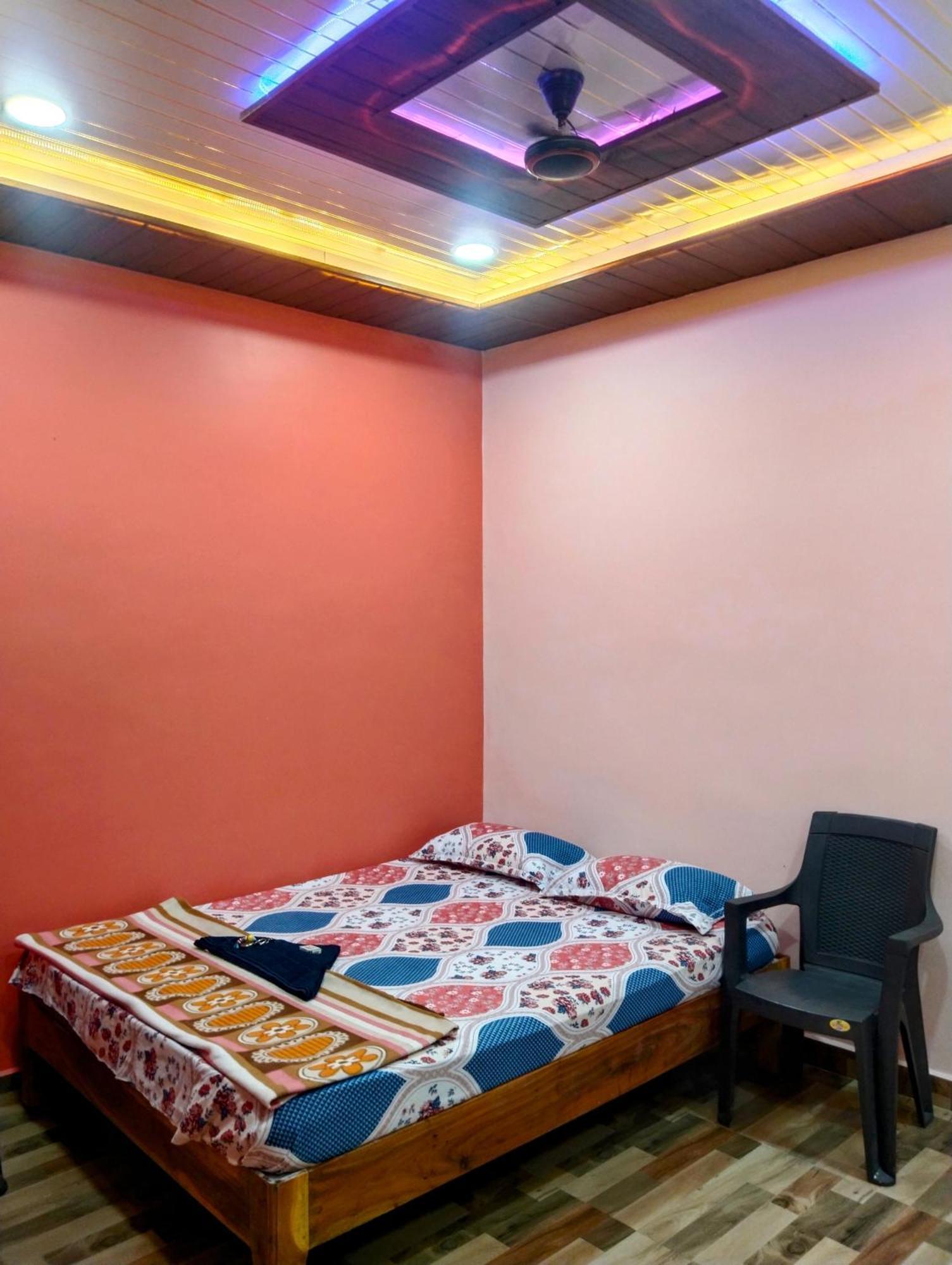 Funky Monkey Home Stay Хампи Екстериор снимка