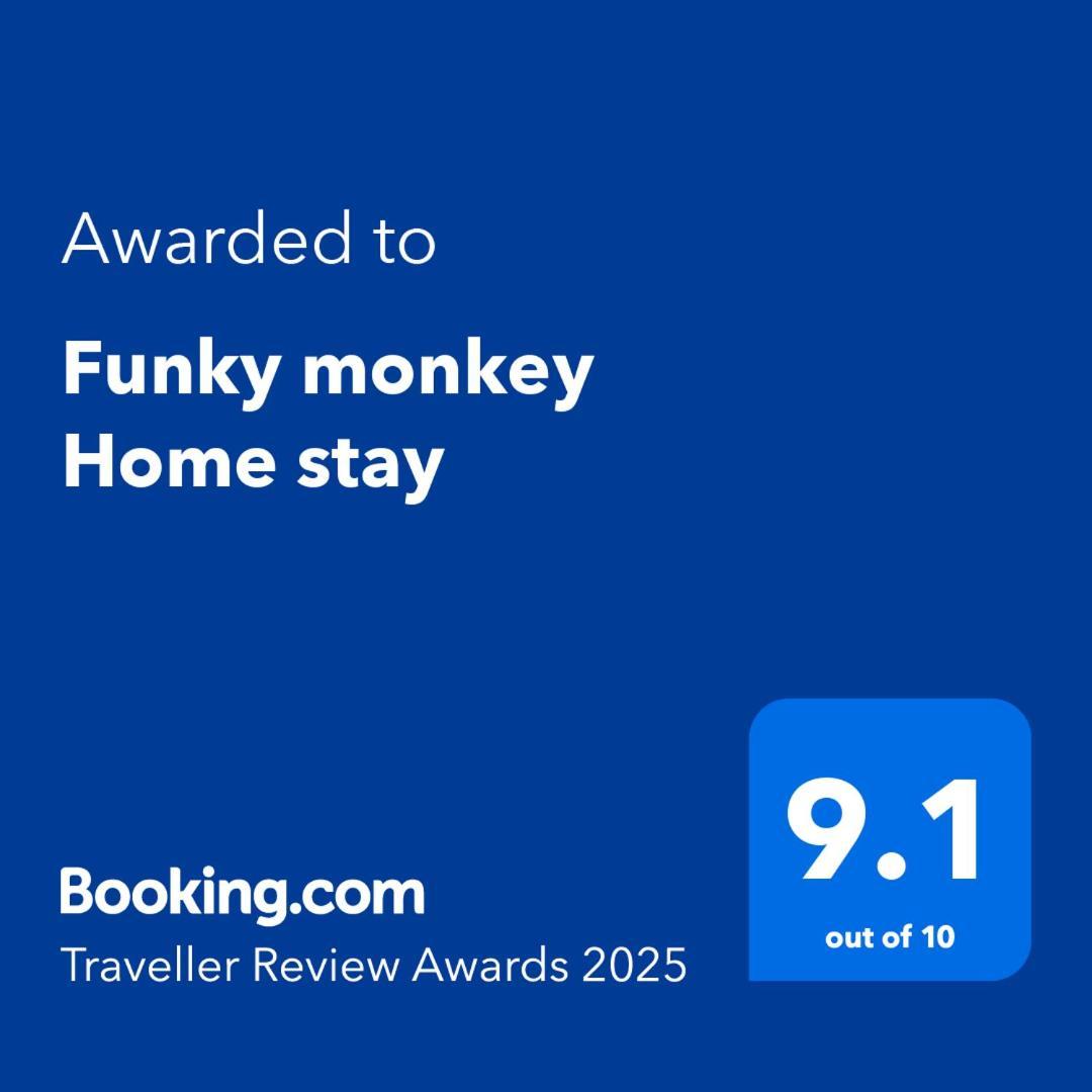 Funky Monkey Home Stay Хампи Екстериор снимка